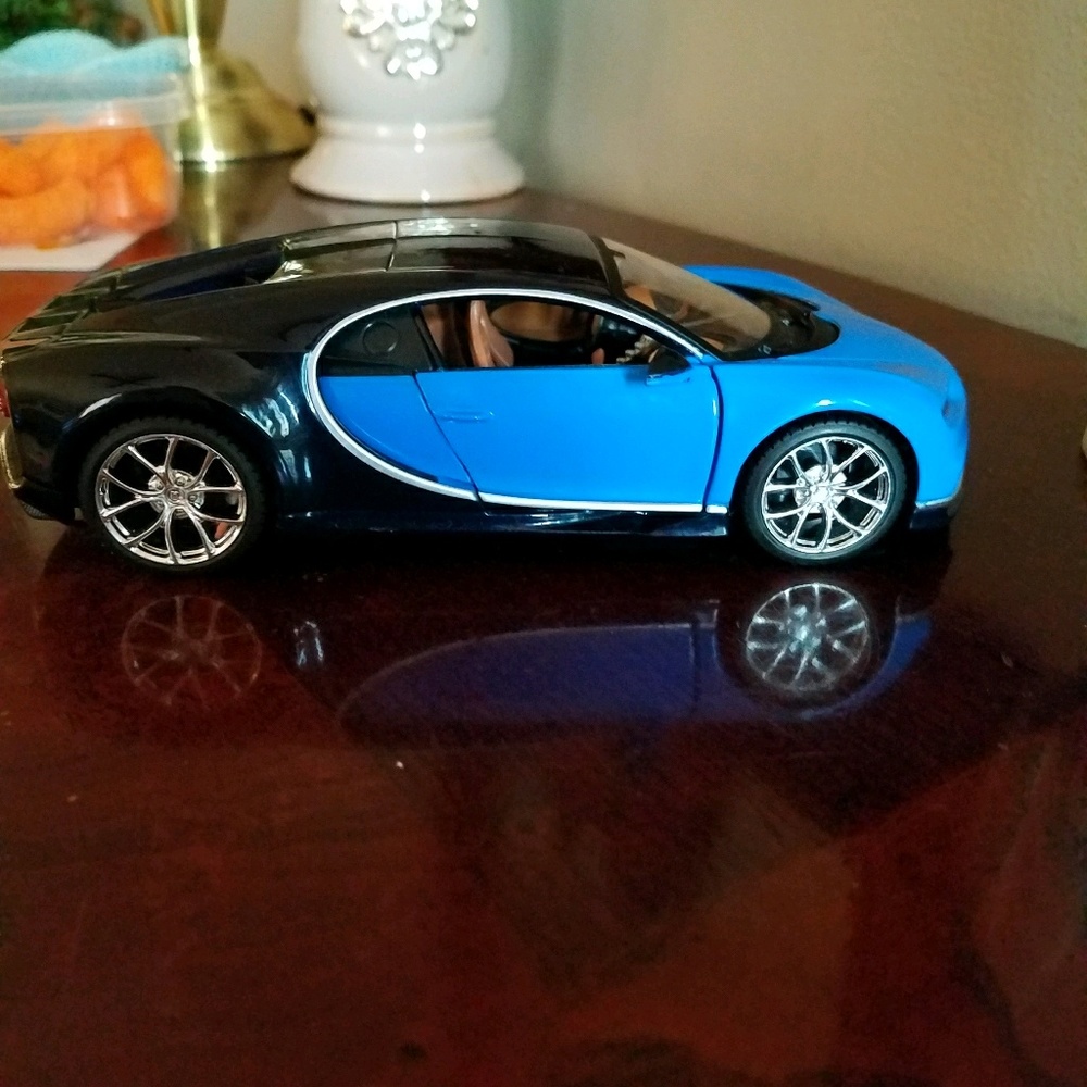 Meet your Posher, Victoria